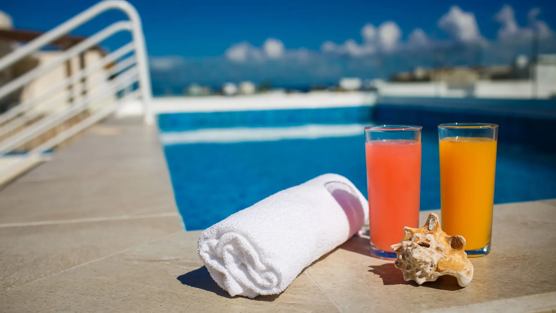 The Hybrid Studio Playa del Carmen Mexiko