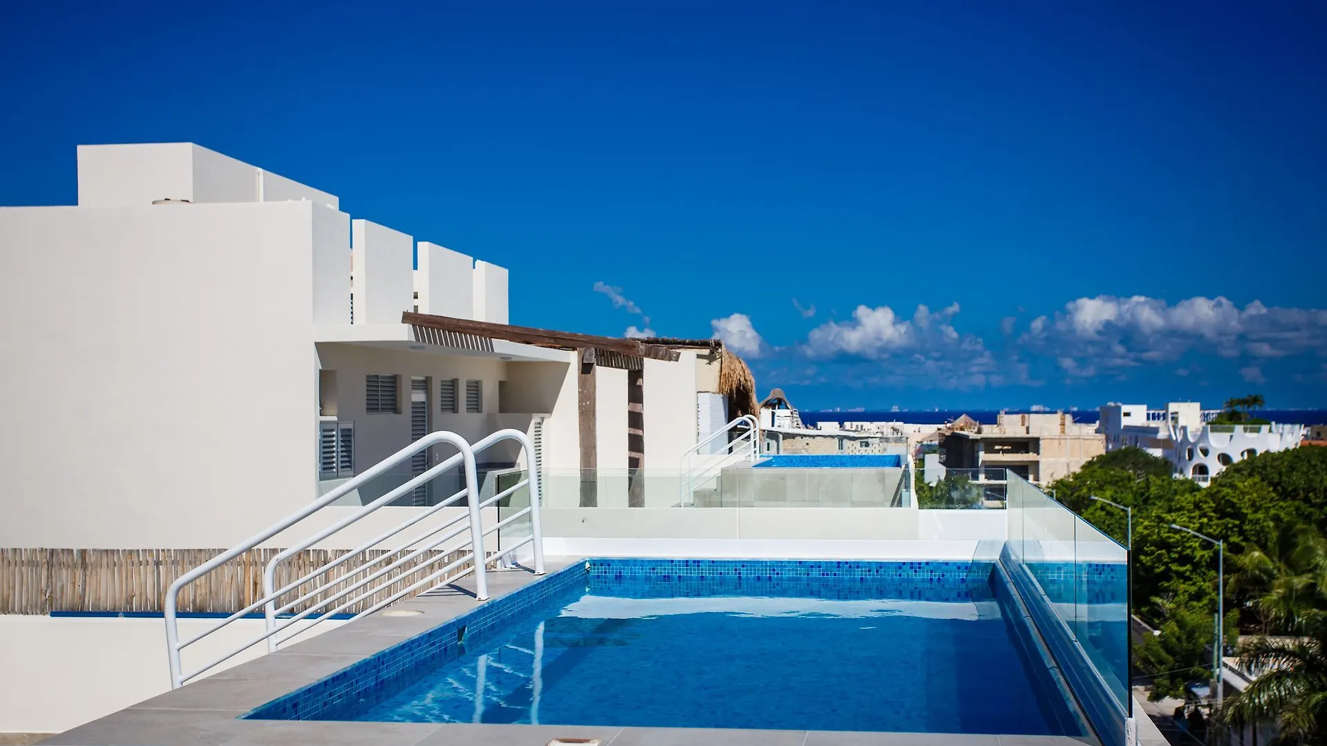 The Hybrid Studio Playa del Carmen Daire